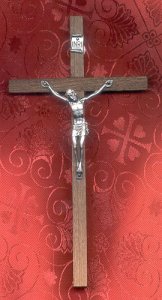 6 1/4 inch WOOD CRUCIFIX WITH SILVER CORPUS